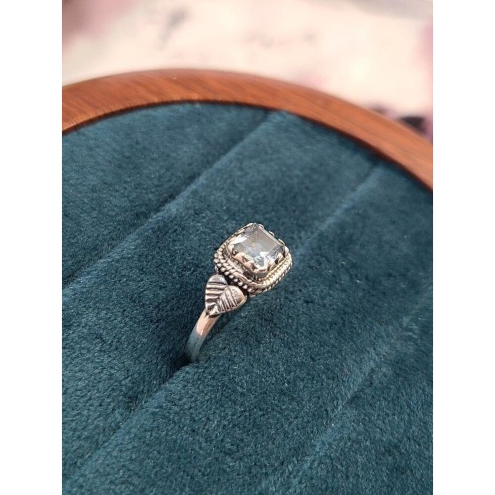 Sterling Silver Blue Topaz Ring 925 Size 5.5 Square Cut Vintage Leaf Band Gift - Picture 7 of 7